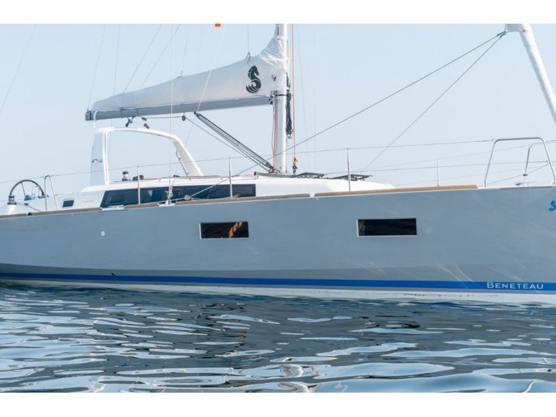 Barco de vela EN CHARTER, de la marca Beneteau modelo Oceanis 38 y del año 2016, disponible en Puerto Deportivo de  Tarragona Tarragona Tarragona España